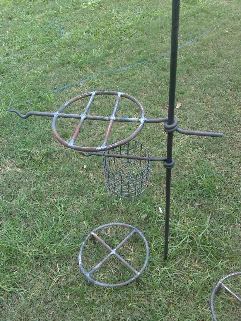 Long or short arms with or without pot/kettle holder, heat bead baskets...