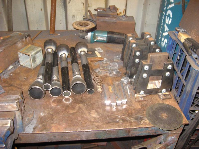 Some burners and anvil cut off tools on the go..